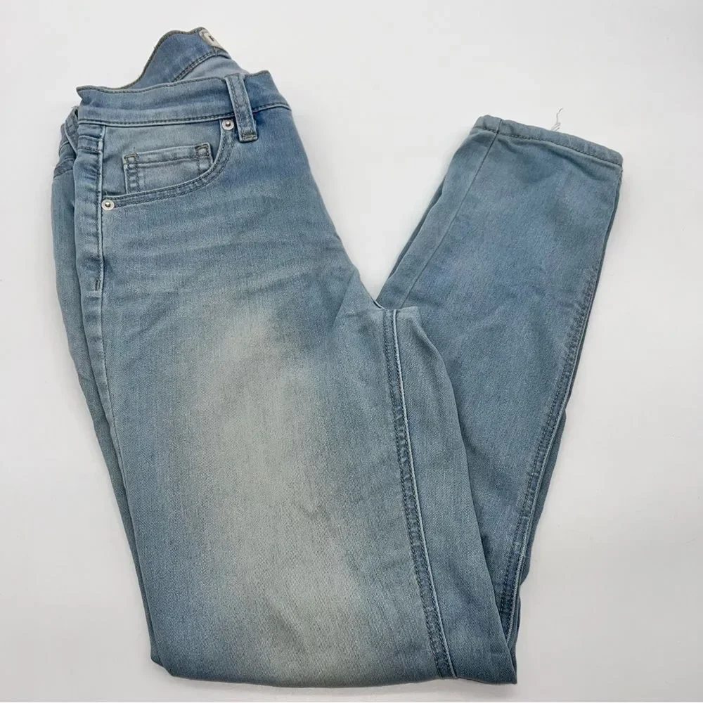 Free People Women's Long and Lean Light Wash Skinny High Rise Jeans-Size 25